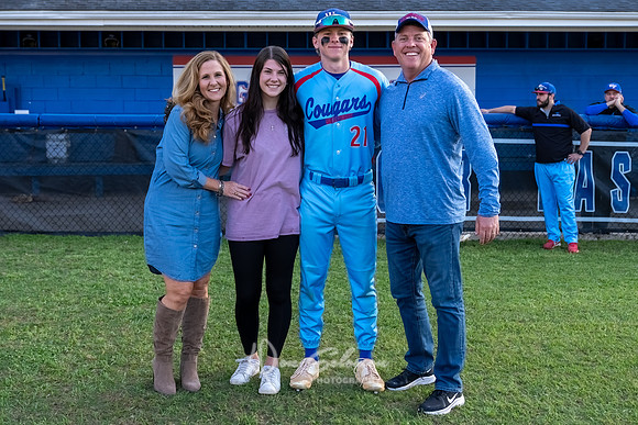 DSP24-0424-BaseBallSeniorNight-191