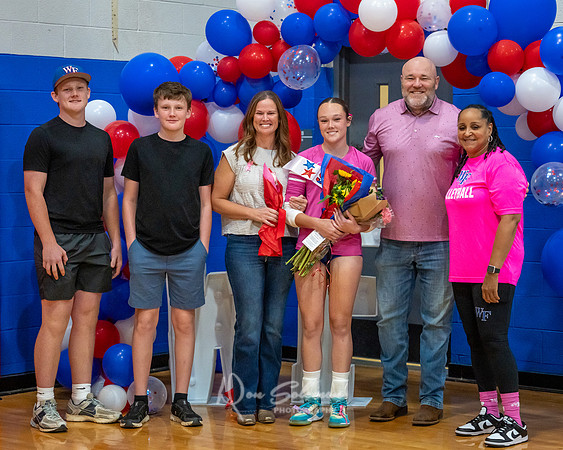 DSP25-1002-VB-SENIORNIGHT-2846