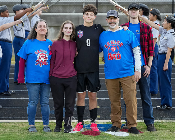 DSP25-1020-WFHS-SoccerSenior-1030