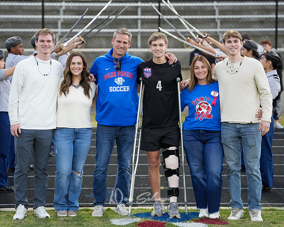 DSP25-1020-WFHS-SoccerSenior-1210