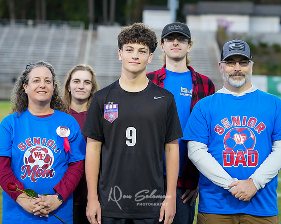 DSP25-1020-WFHS-SoccerSenior-1233