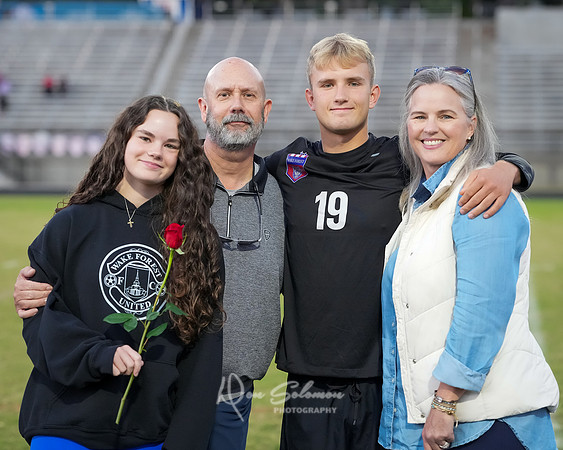 DSP25-1020-WFHS-SoccerSenior-1236