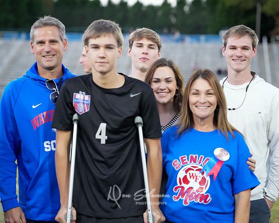 DSP25-1020-WFHS-SoccerSenior-1267