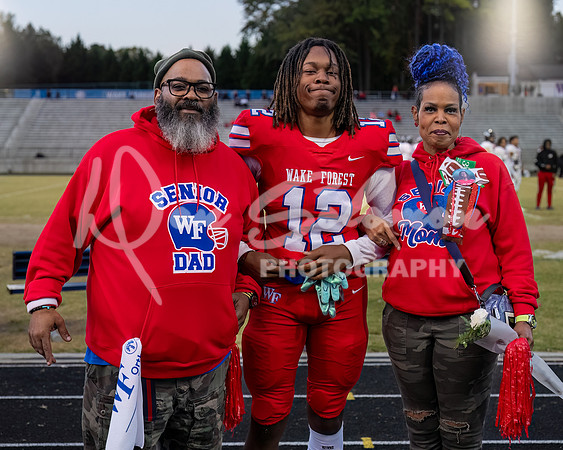 DSP23-1020-WFVFB-SeniorNight-11